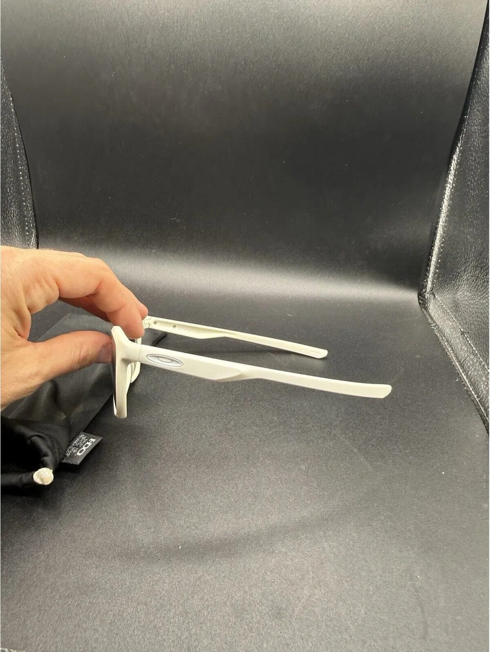 Oakley Trillbe X Matte White/Chrome Iridium Lenses OO9340-08